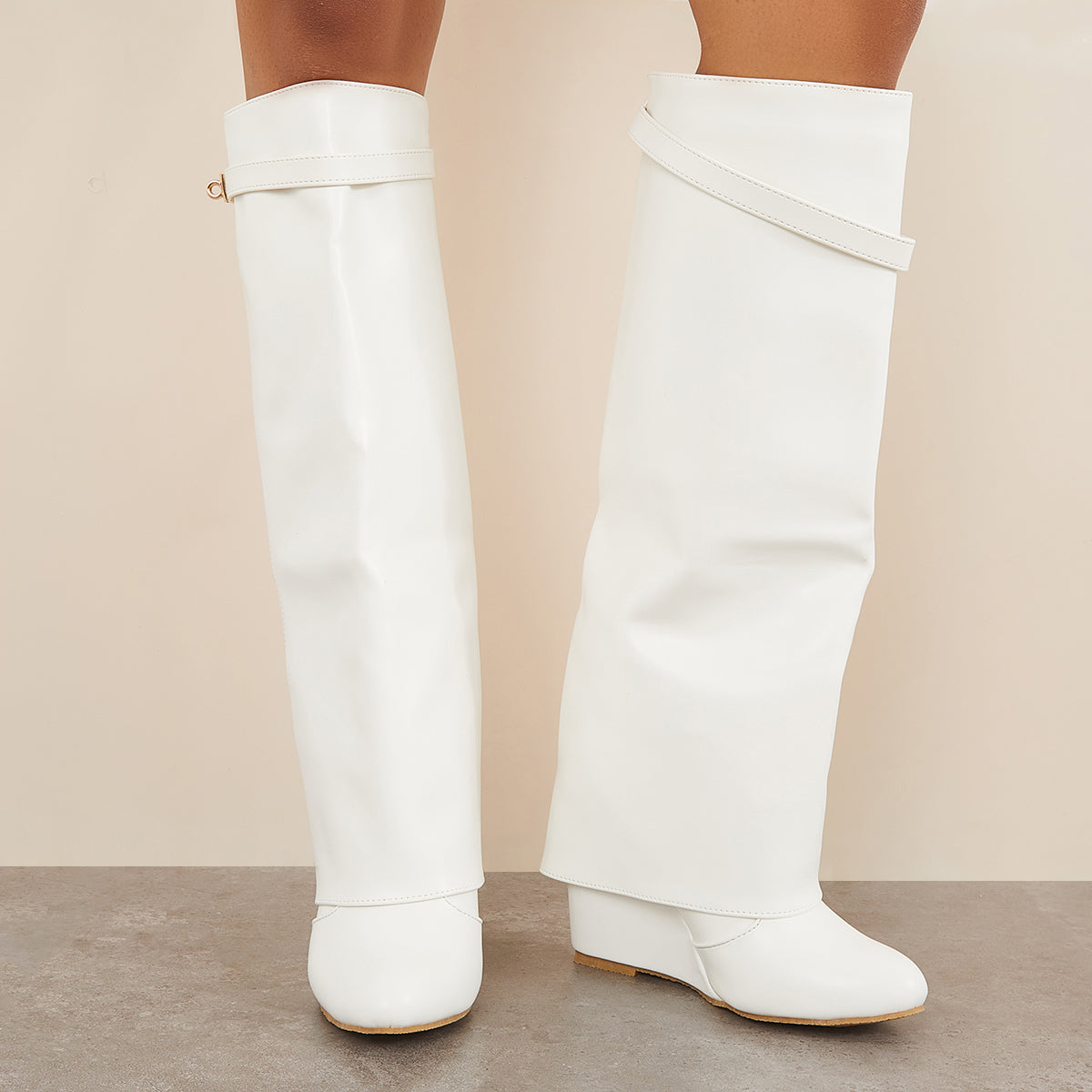 Graceful Orthopedic Boots for Modern Look