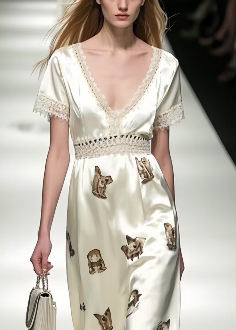 Sophisticated Dress with a Clean Classic Look