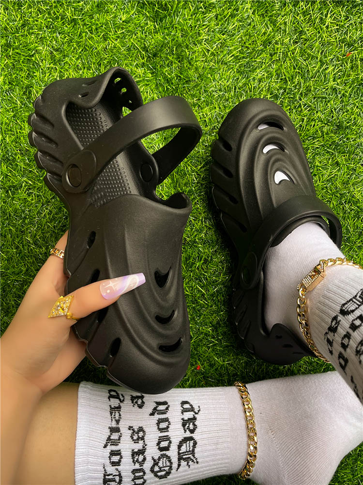 Chic Orthopedic Flats with Unique Design