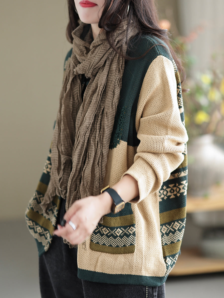 Effortlessly Elegant Sweater with a Timeless Design