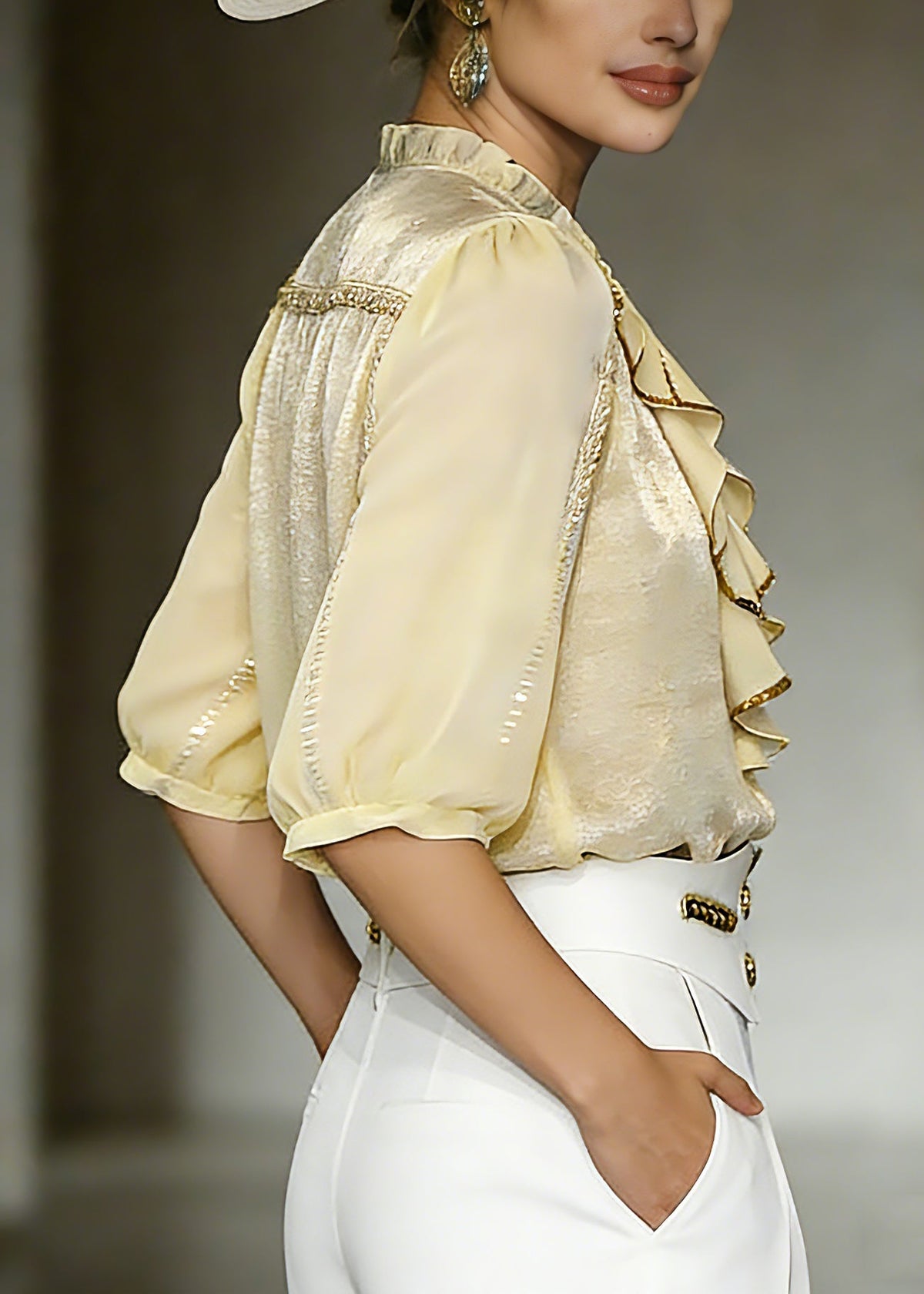 Beautifully Finished Shirt in a Timeless Design