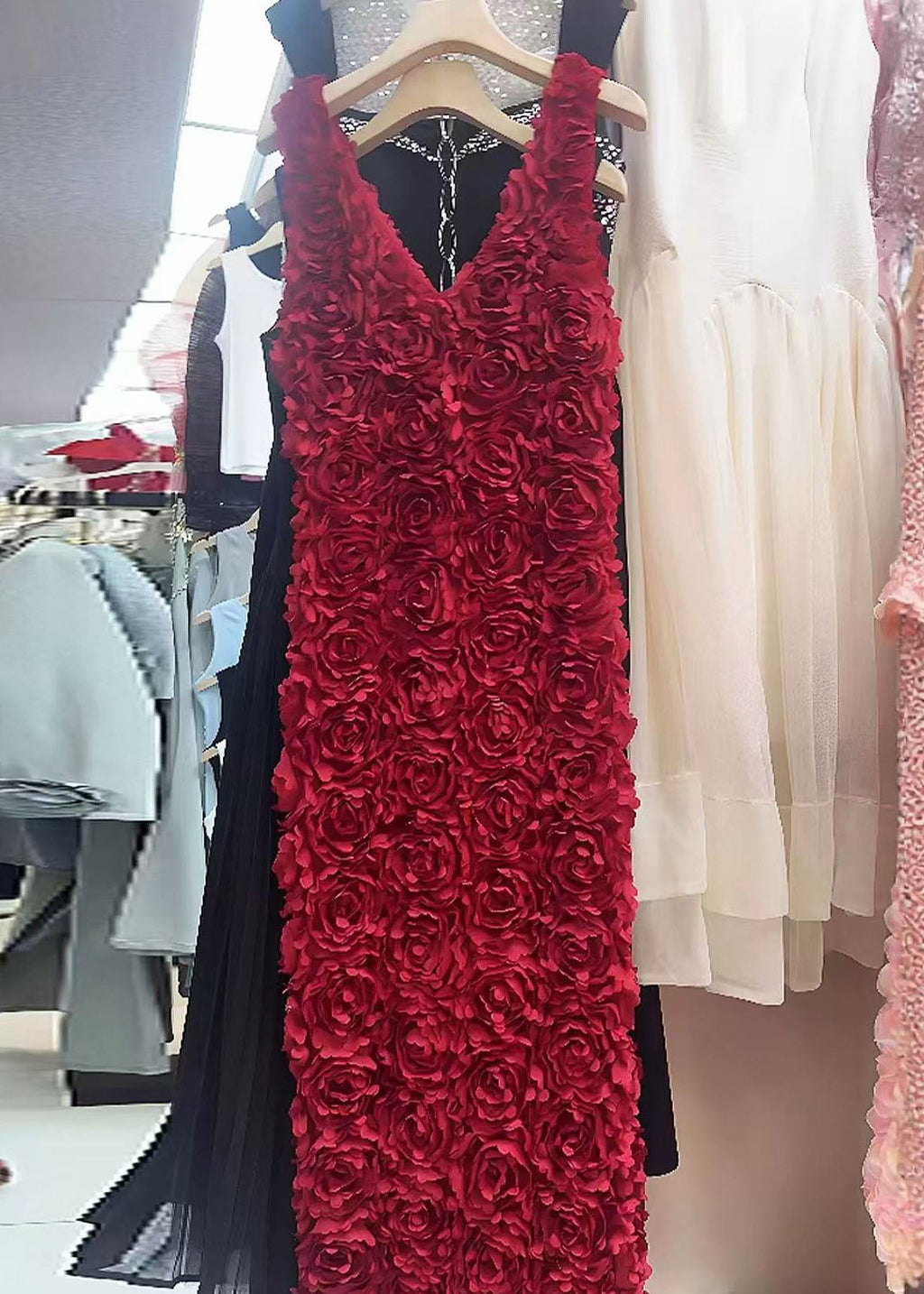 Beautifully Crafted Dress in a Classic Style