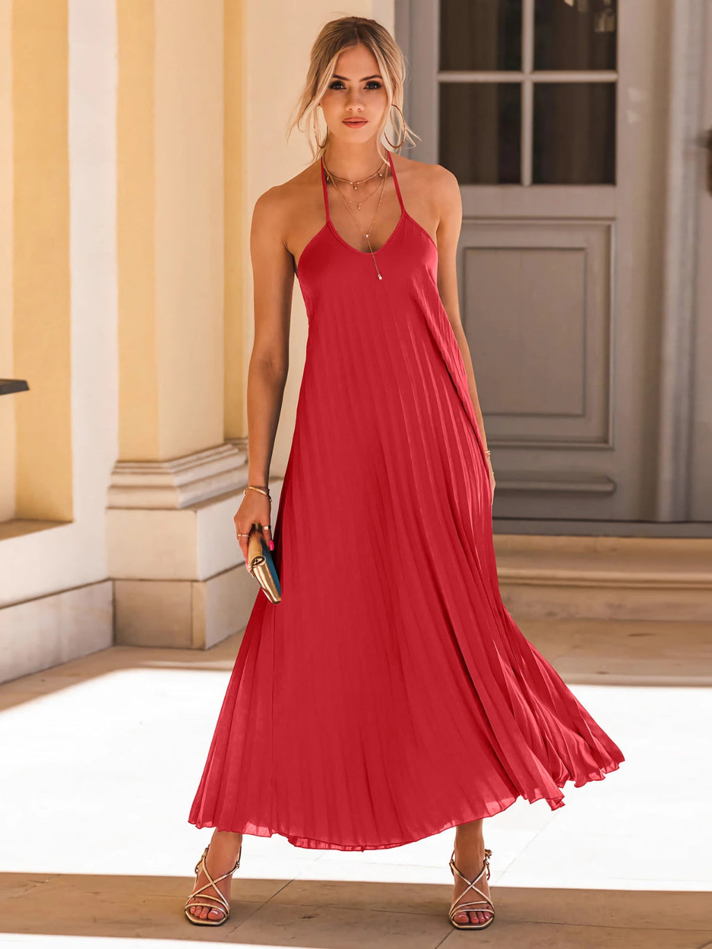 Gracefully Styled Dress for Any Occasion
