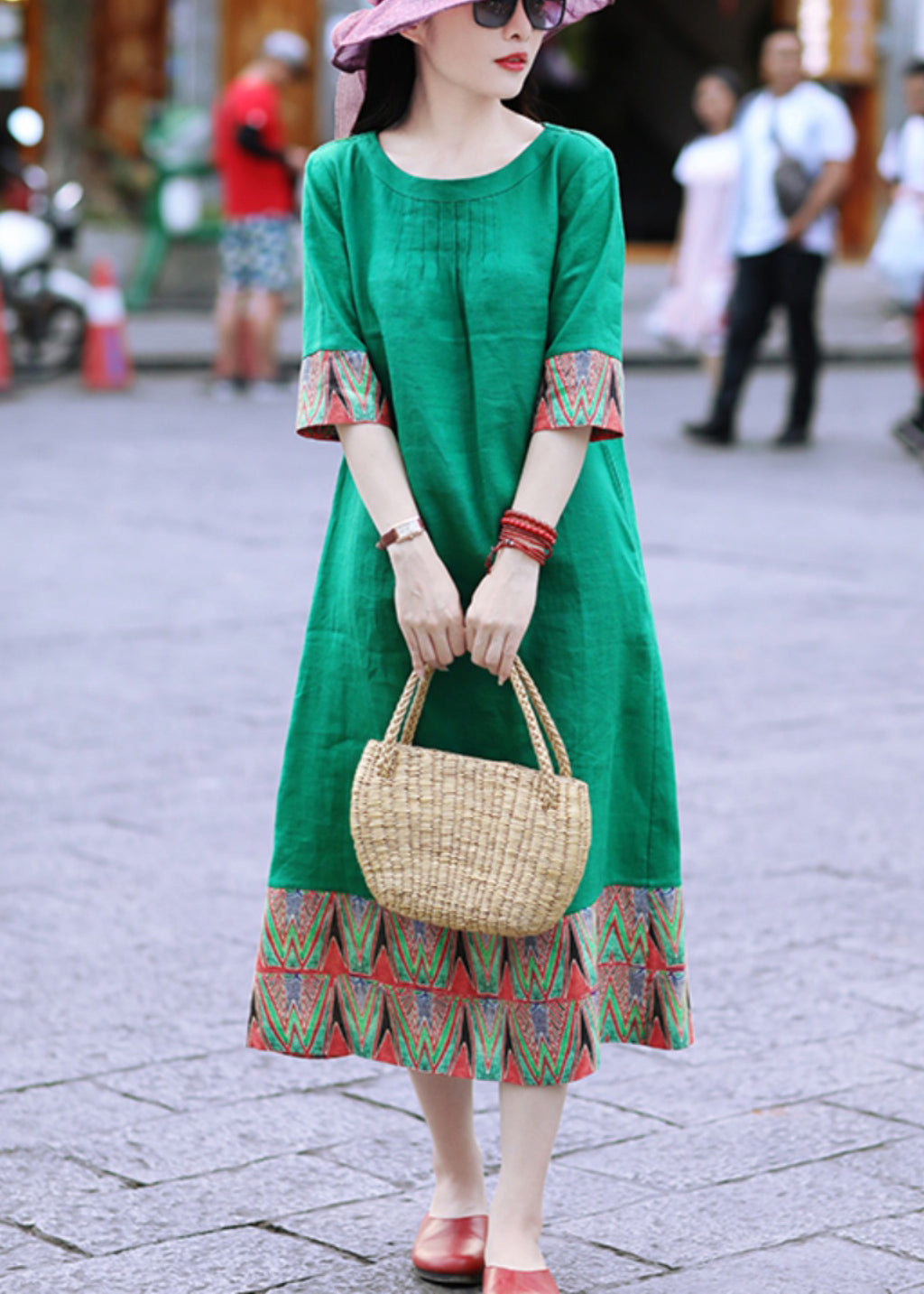 Gracefully Styled Dress for Any Occasion