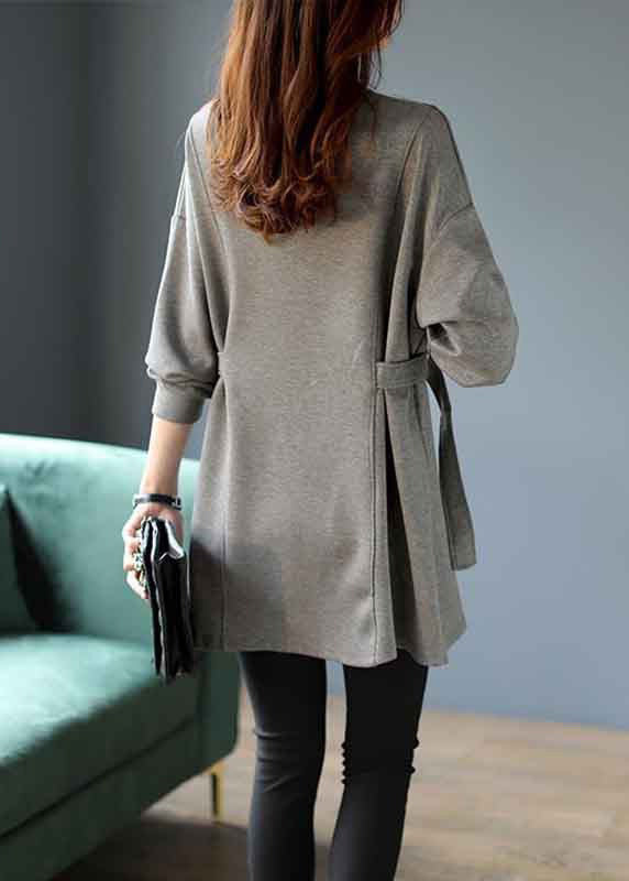A Vintage Style Top with Delicate Timeless Details