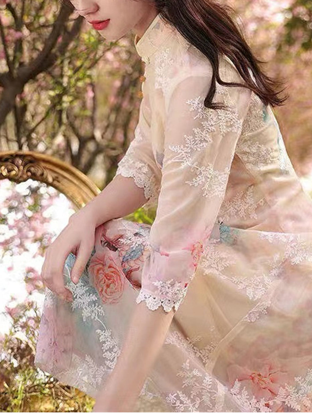 Classic Vintage & Enduringly Stylish Dress