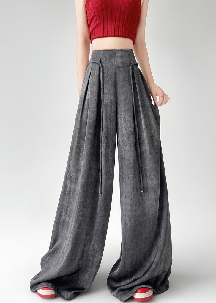 Classic Vintage Pants with a Flattering Fit