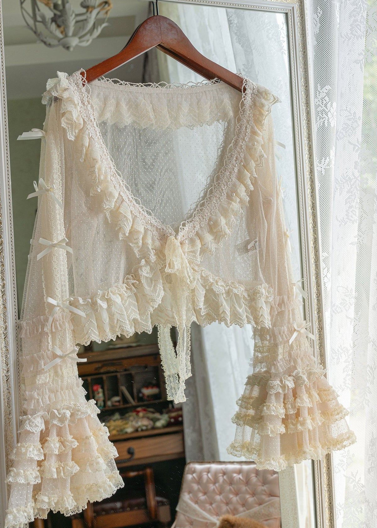 Elegantly Styled Cardigan for Everyday Wear