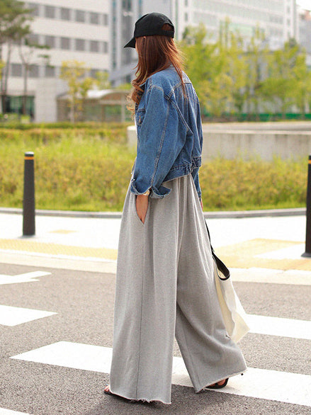 Elegantly Styled Pants for Everyday Wear