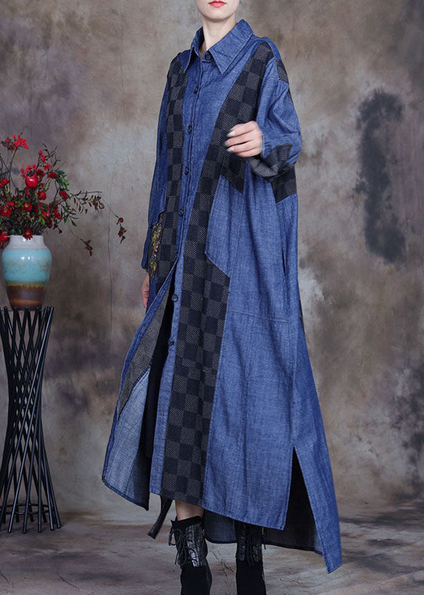 Well Tailored Coat with a Graceful Silhouette