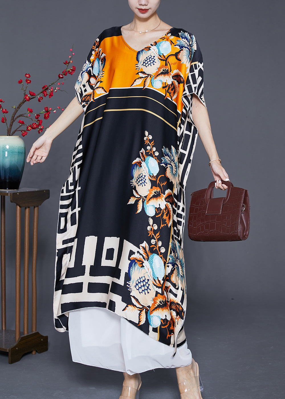Classic Vintage Dress with a Flattering Fit