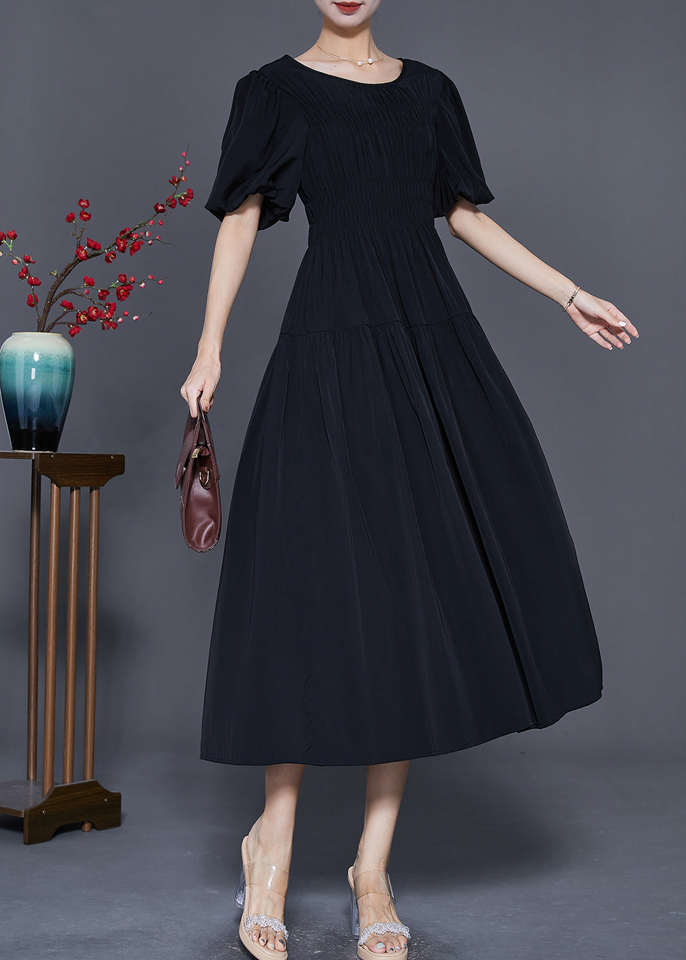 Gracefully Styled Dress for Any Occasion