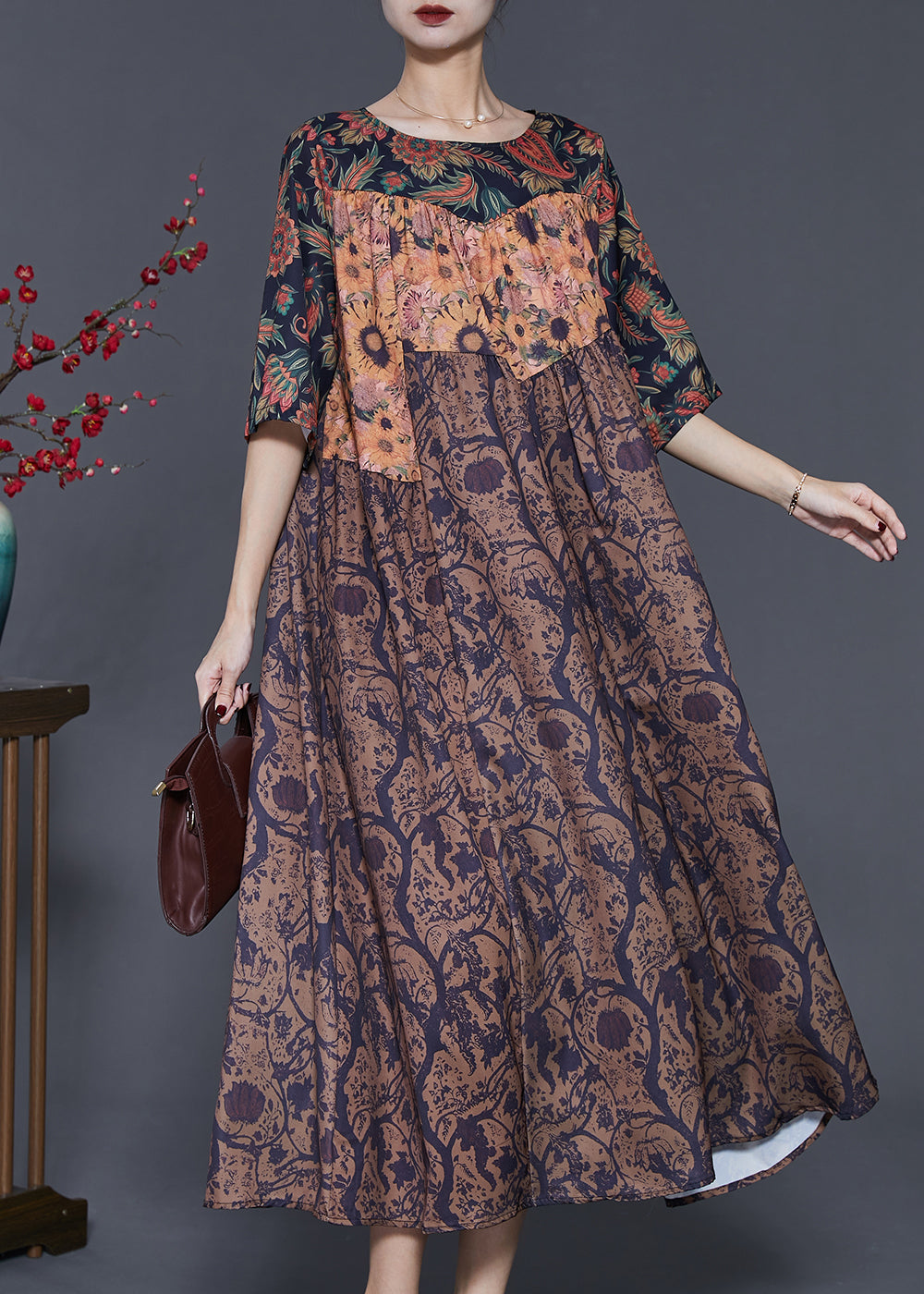 Well Tailored Dress with a Graceful Silhouette