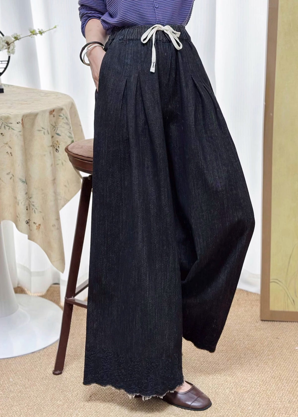 Beautifully Finished Pants in a Timeless Design