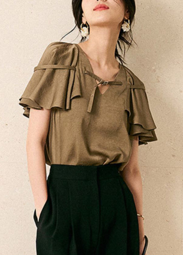A Vintage Style Shirt with Delicate Timeless Details