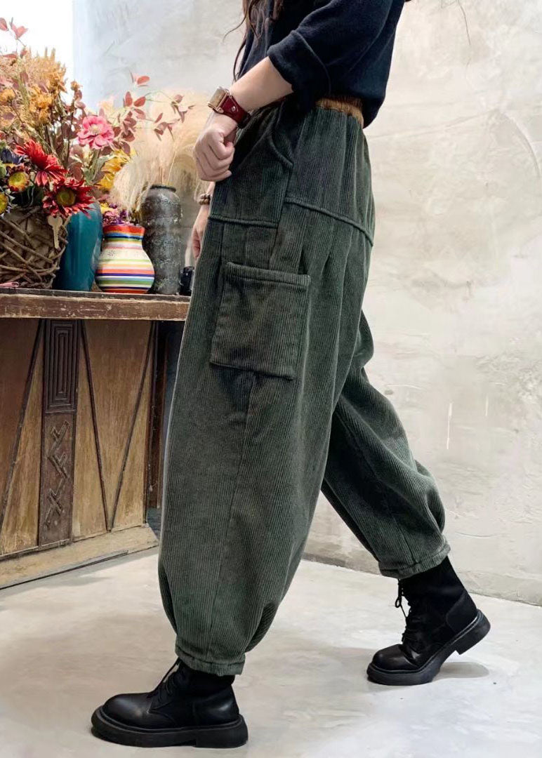 Well Tailored Pants with a Graceful Silhouette