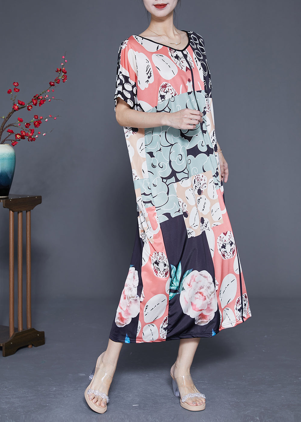 Classic Vintage Dress with a Flattering Fit