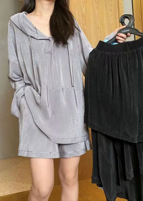Well Tailored Top with a Graceful Silhouette