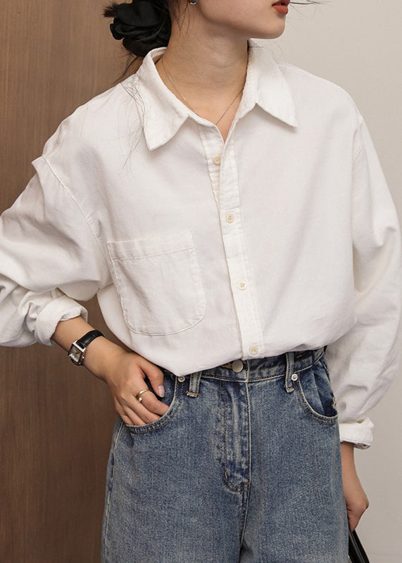 Effortlessly Elegant Blouse with a Timeless Design