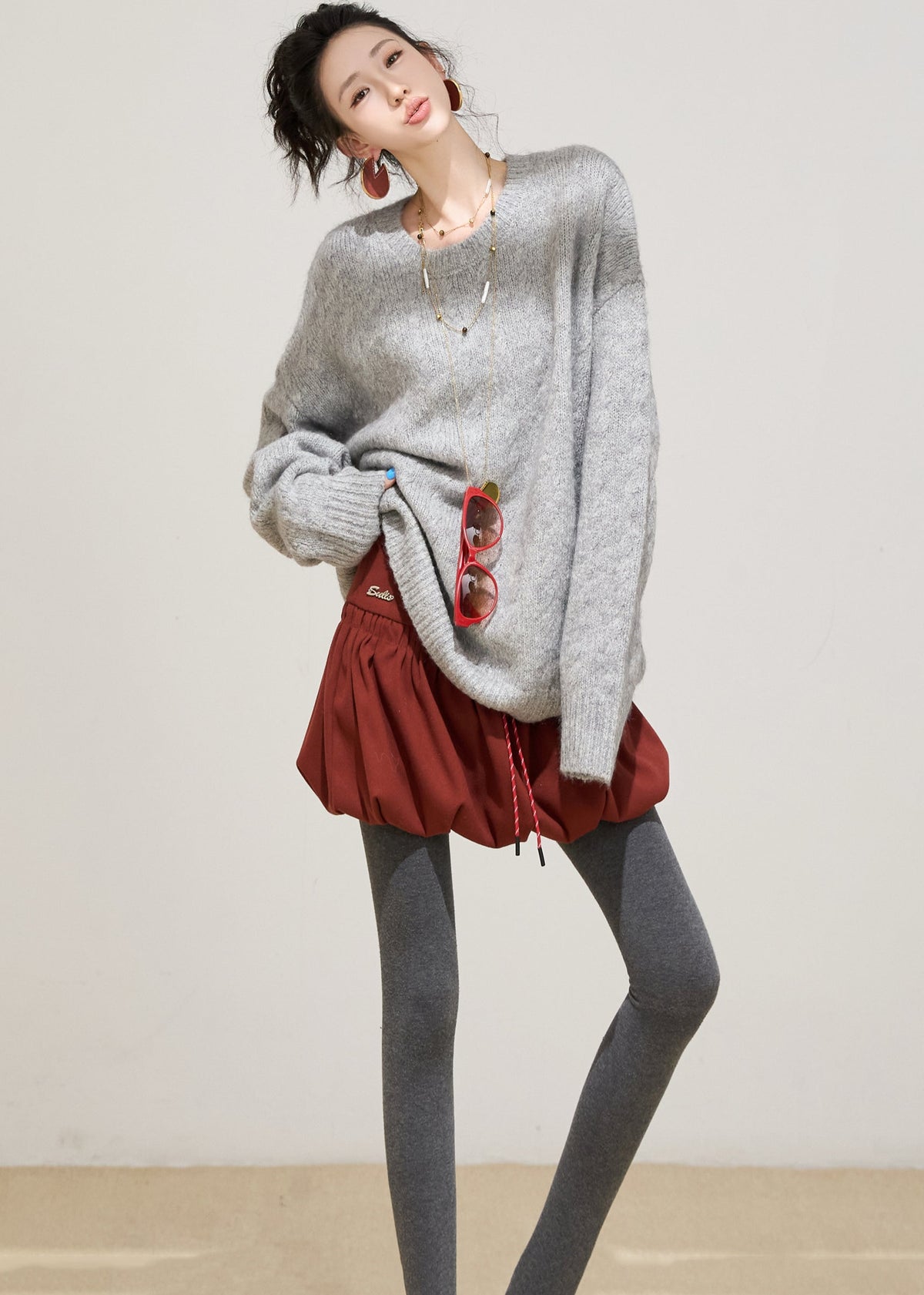 Well Tailored Sweater with a Graceful Silhouette