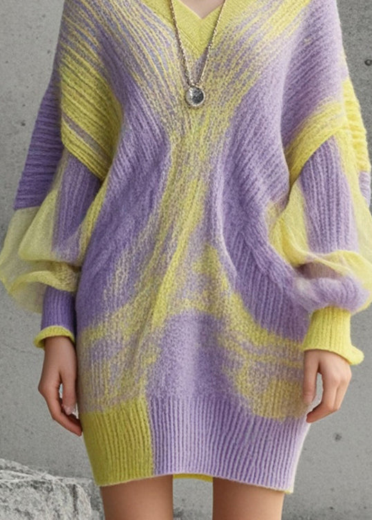 Classic Vintage Sweater with a Flattering Fit