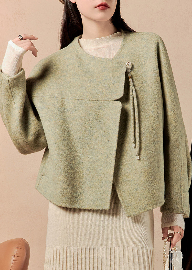 Elegantly Styled Coat for Everyday Wear