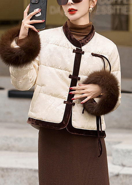 Gracefully Styled Jacket for Any Occasion
