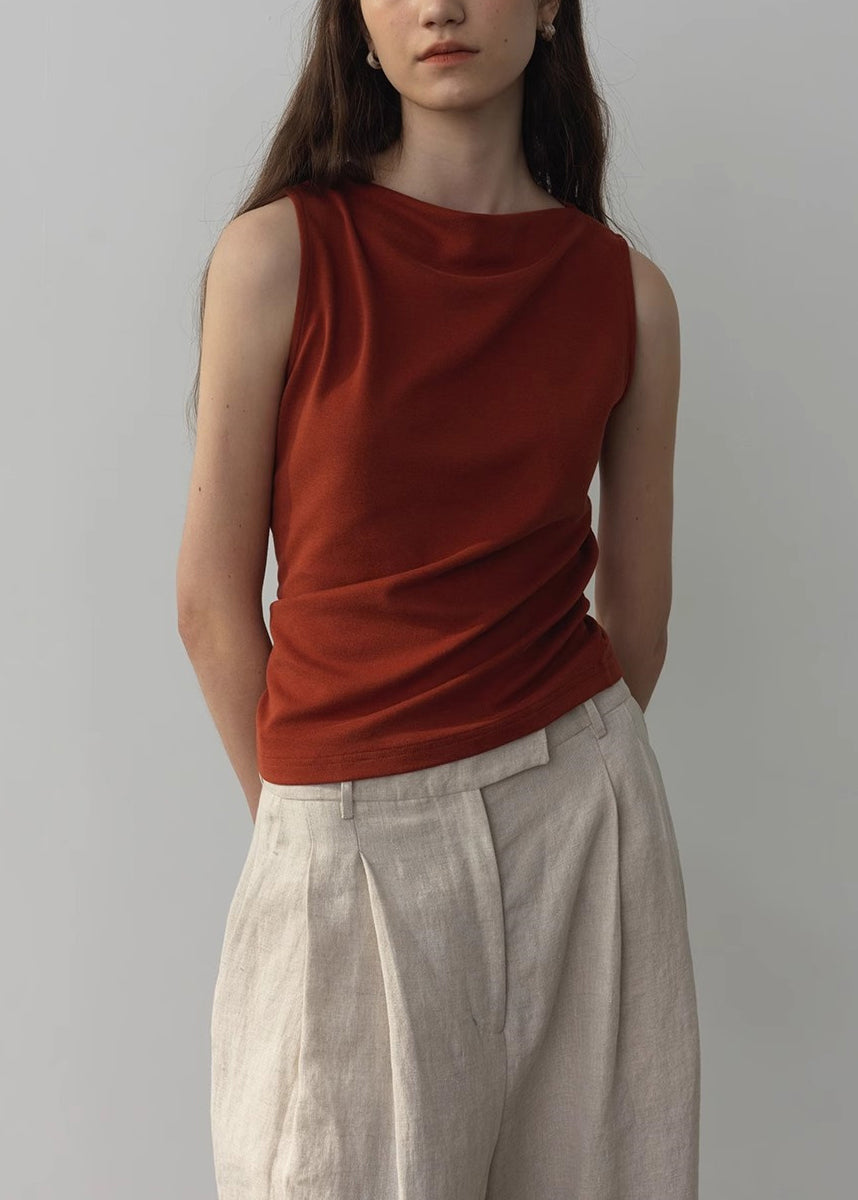 Beautifully Finished Top in a Timeless Design