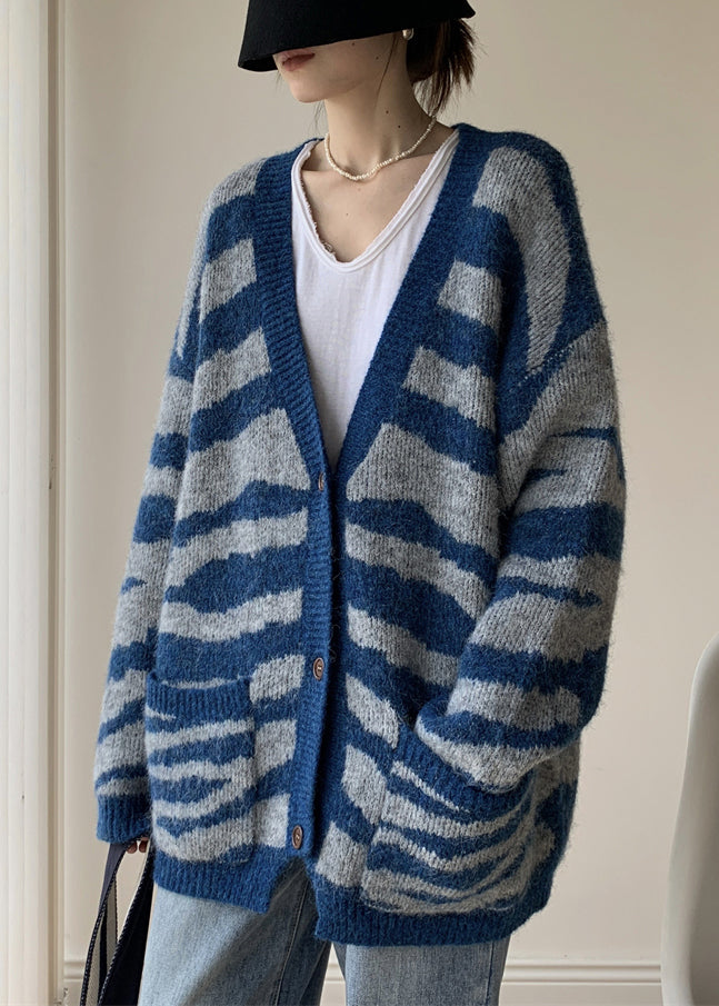 Sophisticated Cardigan with a Clean Classic Look