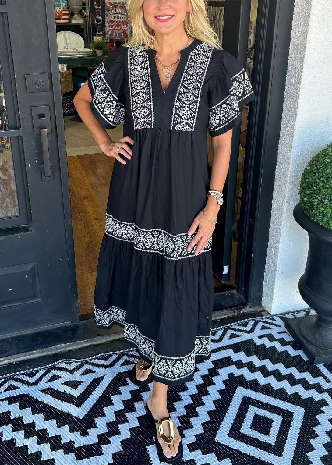Gracefully Styled Dress for Any Occasion