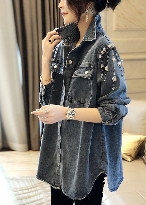 Effortlessly Elegant Coat with a Timeless Design