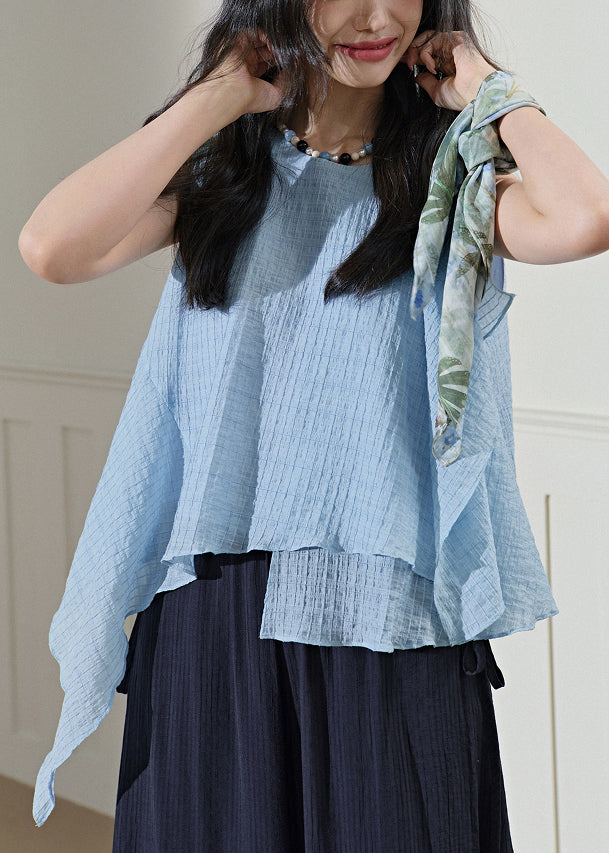 Effortlessly Elegant Top with a Timeless Design