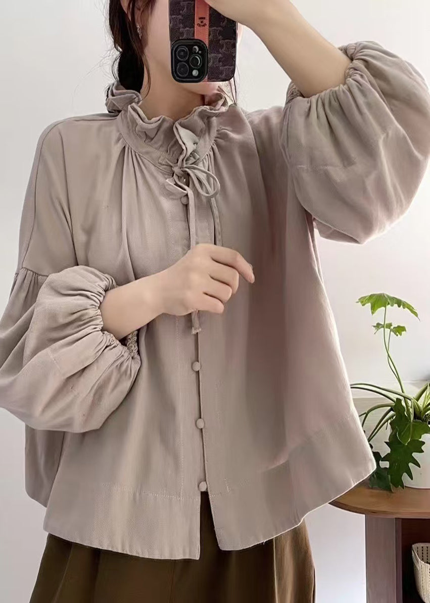 Sophisticated Blouse with a Clean Classic Look