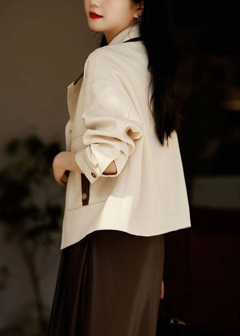Gracefully Styled Coat for Any Occasion