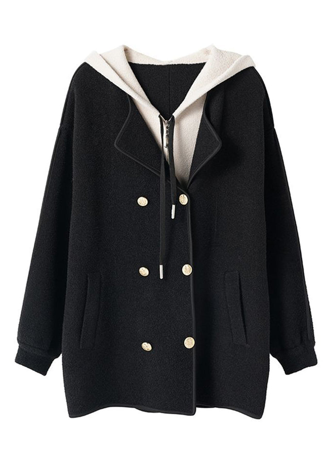Beautifully Finished Coat in a Timeless Design