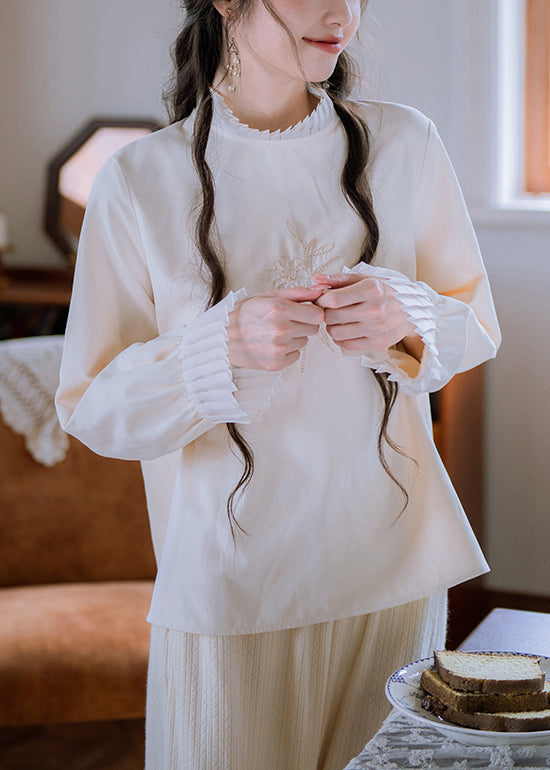 Polished Top with an Effortless Classic Look