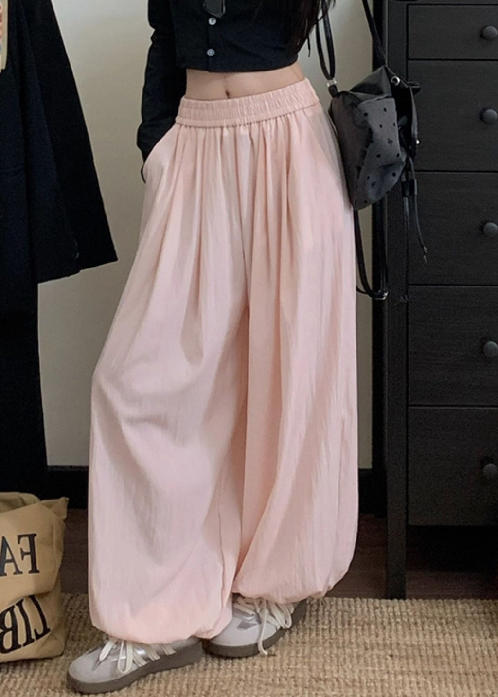Beautifully Finished Pants in a Timeless Design