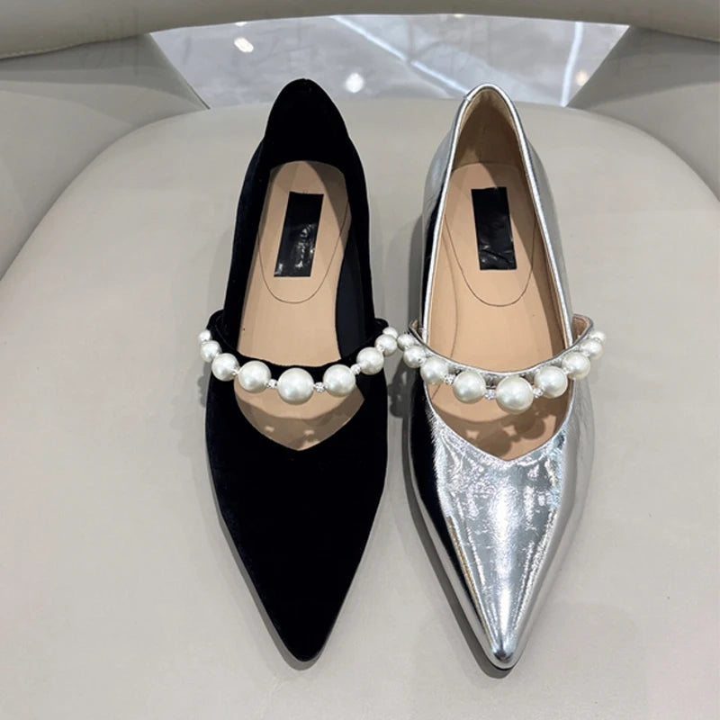 Chic Orthopedic Sandals with Unique Design