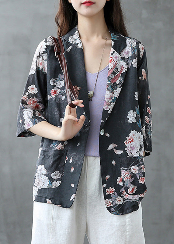 Gracefully Styled Coat for Any Occasion