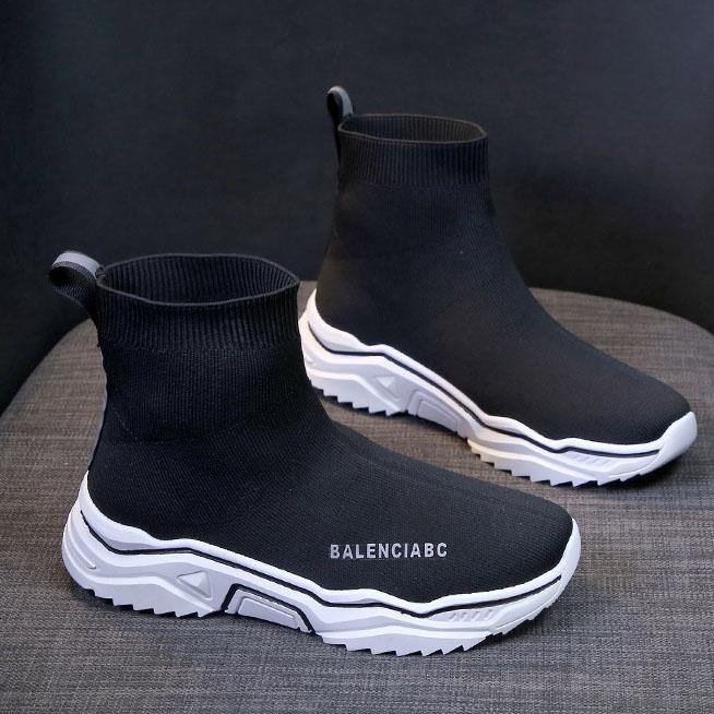 Graceful Orthopedic Boots for Modern Look