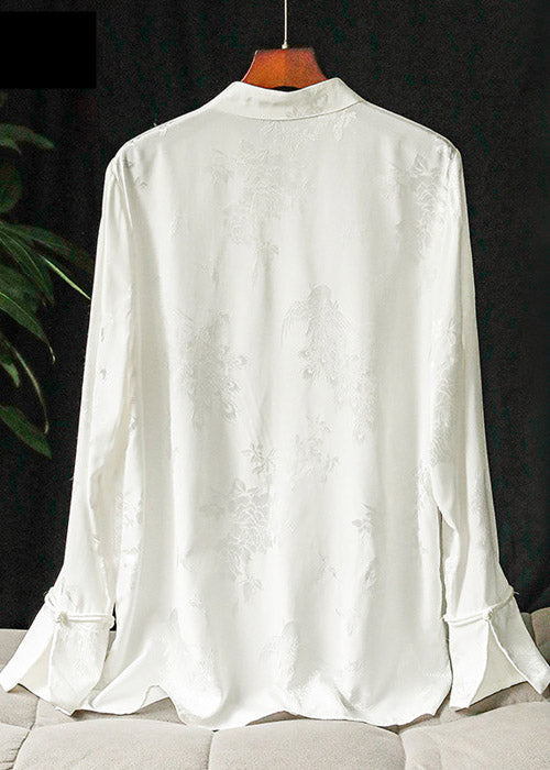 Well Tailored Shirt with a Graceful Silhouette
