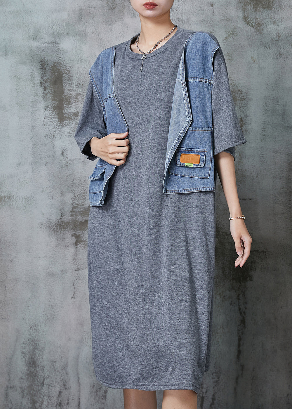 Beautifully Crafted Dress in a Classic Style