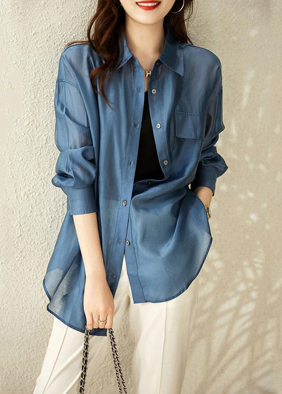 Classic Vintage Shirt with a Flattering Fit