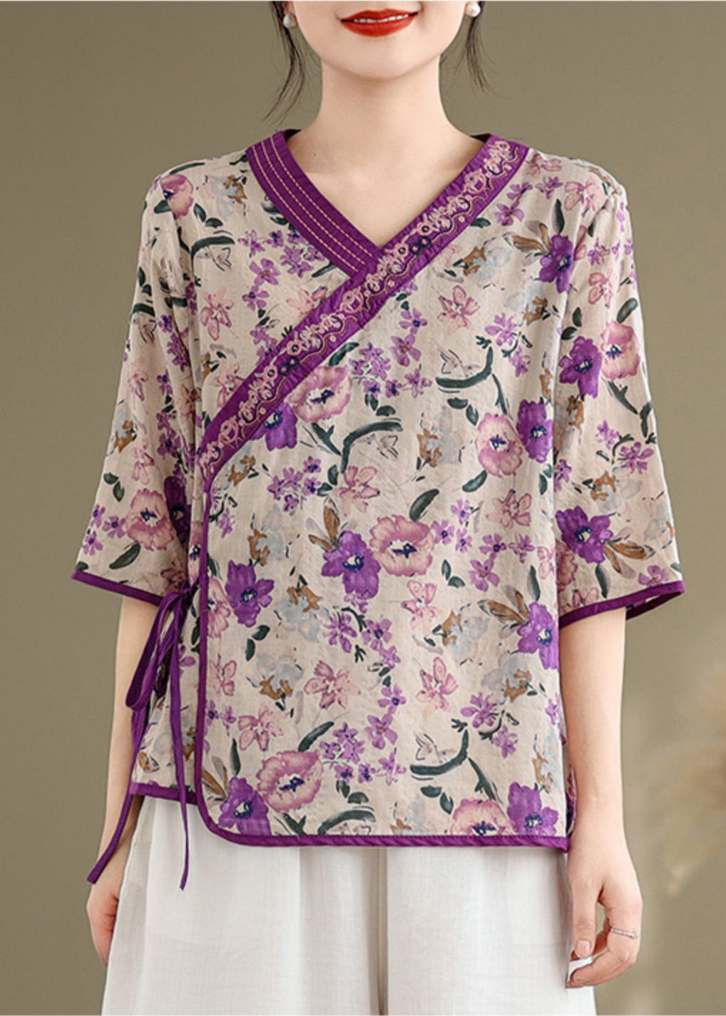 Effortlessly Elegant Shirt with a Timeless Design