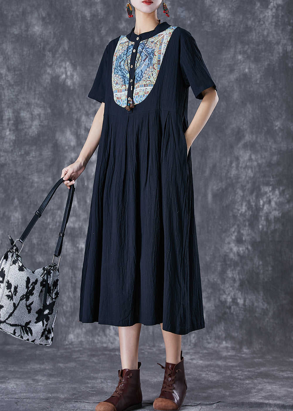 Gracefully Styled Dress for Any Occasion