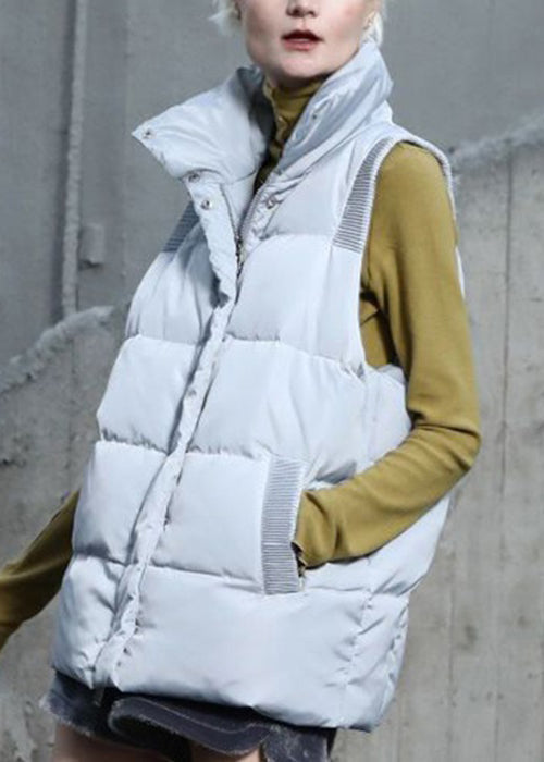 Effortlessly Elegant Coat with a Timeless Design