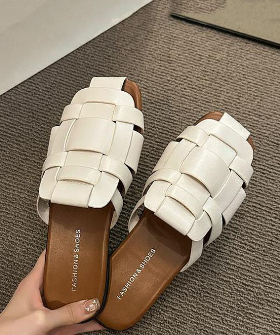Graceful Orthopedic Sandals for Modern Look