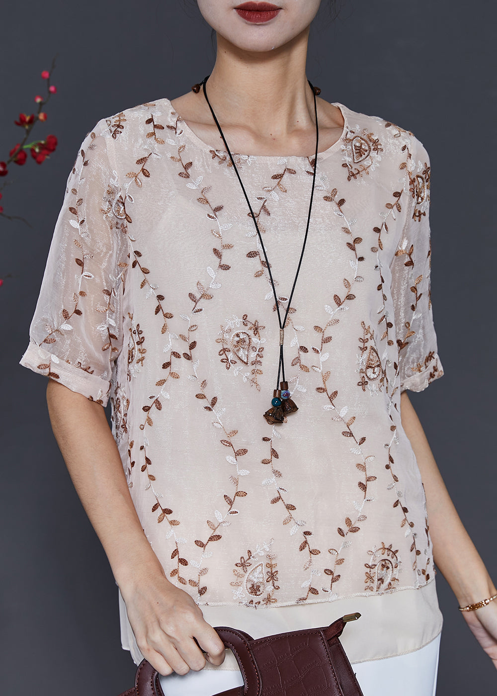 Classic Vintage Shirt with a Flattering Fit