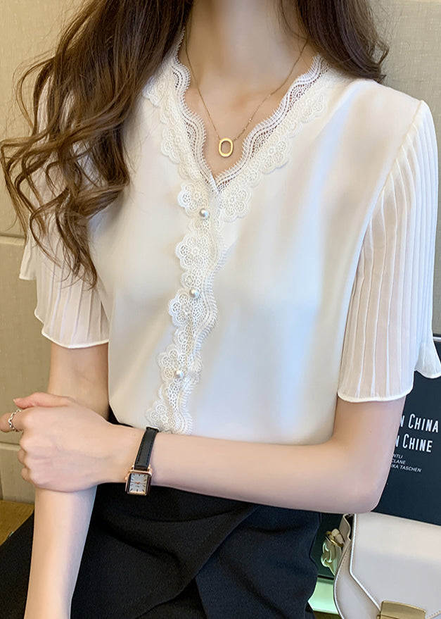 Elegantly Styled Shirt for Everyday Wear