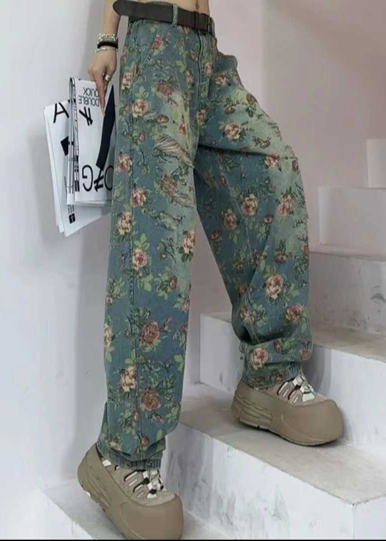 Classic Vintage Pants with a Flattering Fit
